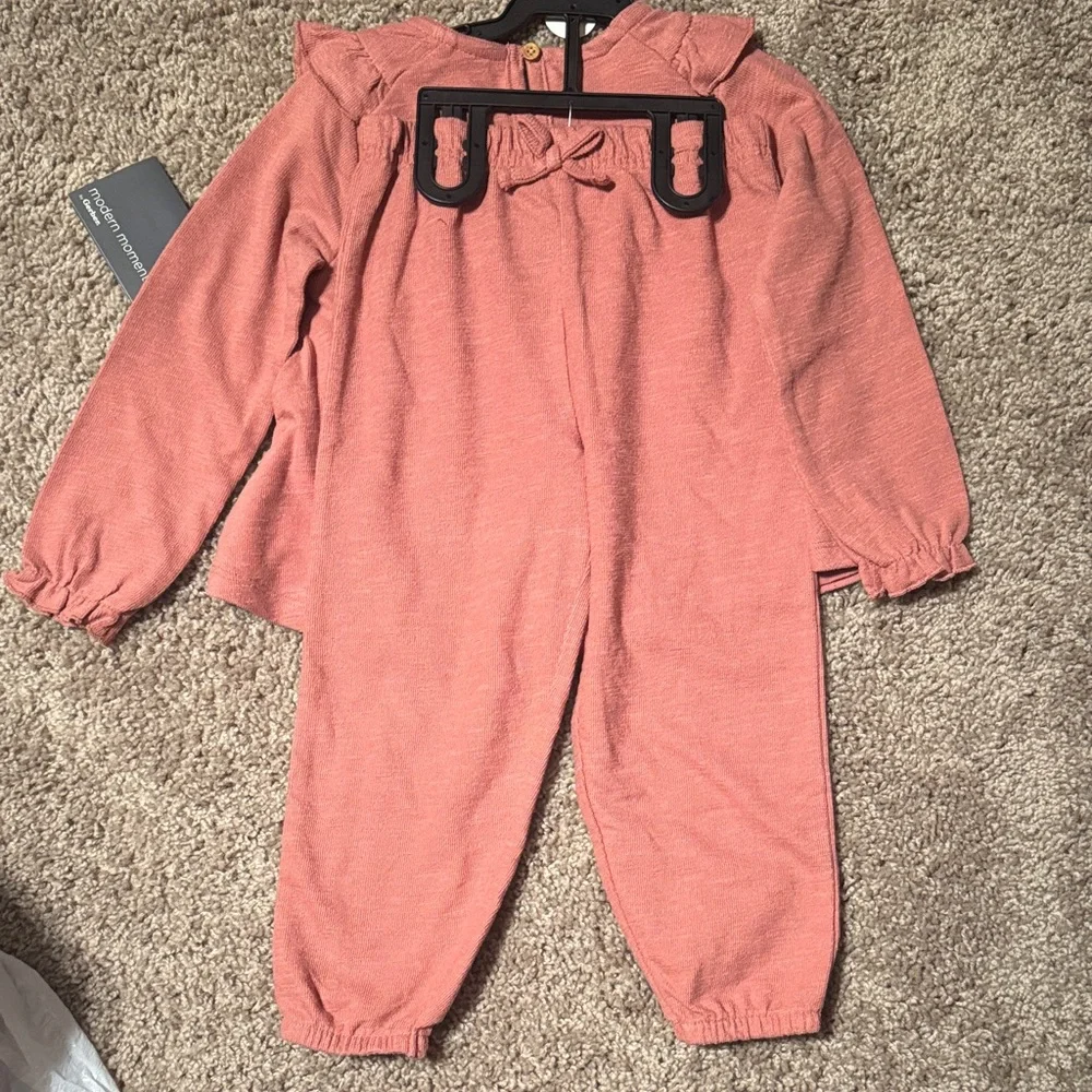 Pink Ruffled Girl Outfit Set - Picture 5 of 6